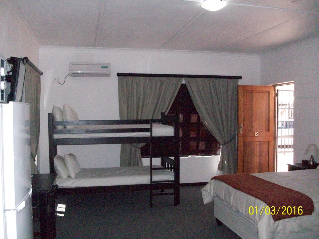 Laings Lodge Laingsburg Bagian luar foto